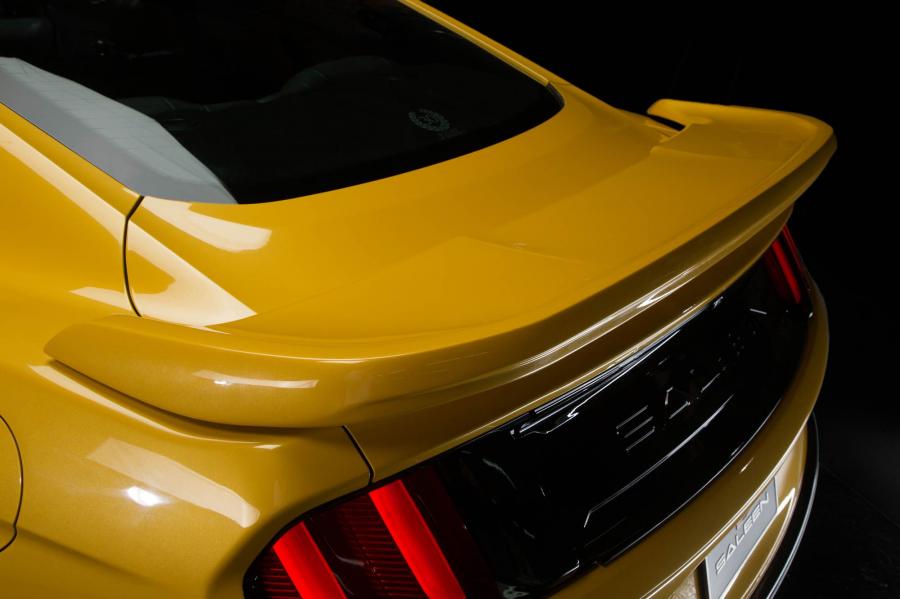 Детали экстерьера Saleen S302 Mustang Black Label 2015 года  (фото 18 из 28)